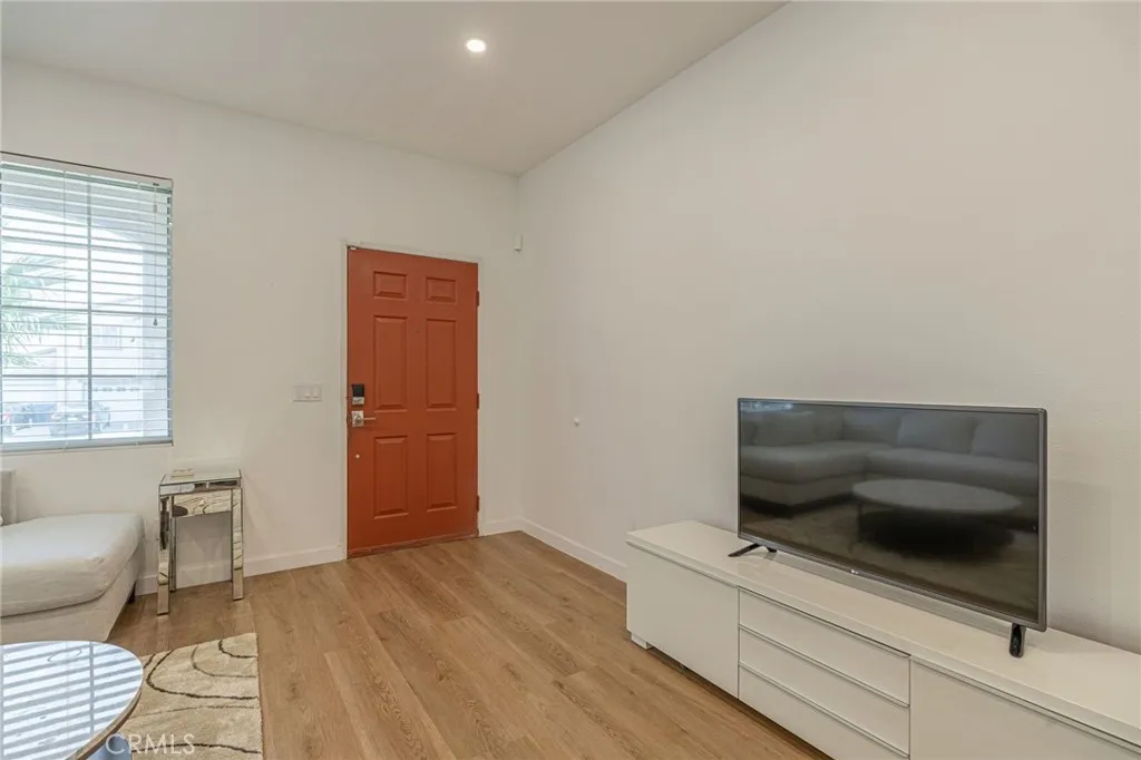 38343 Bonino Drive, Palmdale, California 93551 home-pic-5